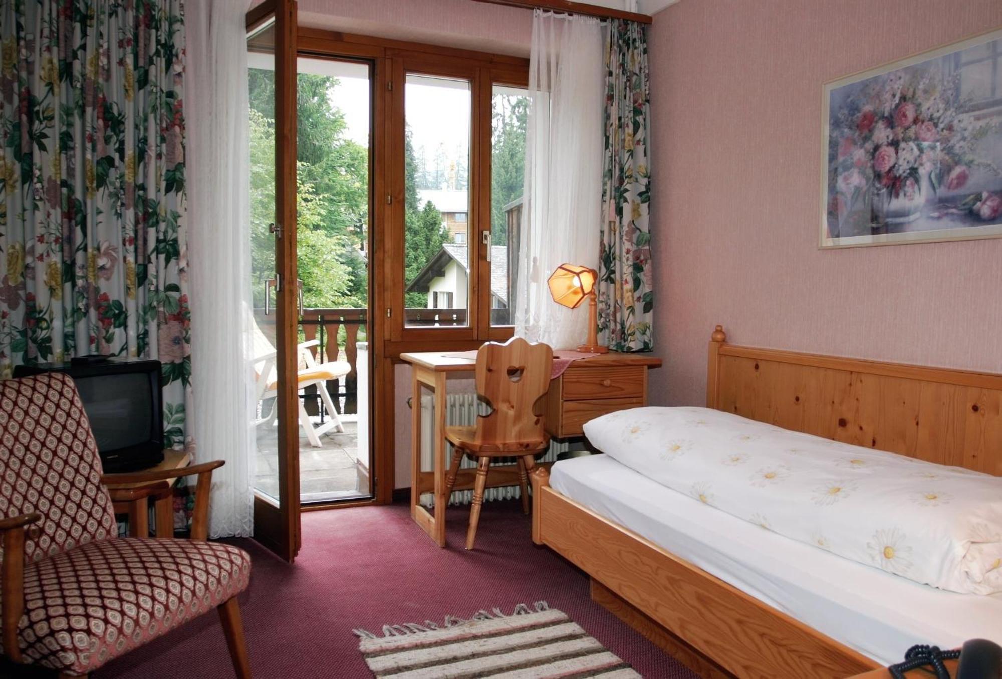 Hotel Cresta Flims Room photo